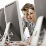 Bild zu Der Einfluss von Technologie und Innovation auf das Bildungssystem in der Schweiz