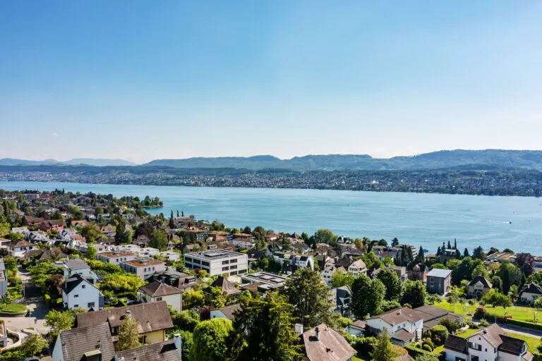 Der Prozess des Kaufs einer Immobilie in Zürich: Ein detaillierter Leitfaden
