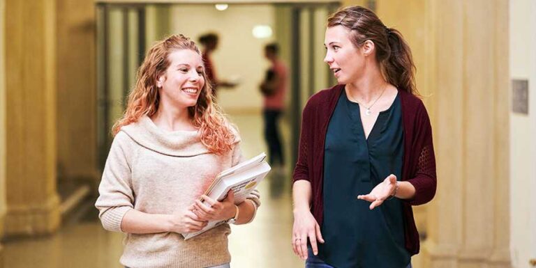 Die Schweiz und ihre universitären Masterprogramme: Welche sind die besten für internationale Studierende?