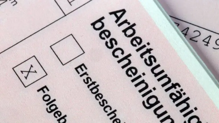 Krankenkassenprämien bei saisonalen Jobs: Was beachten?