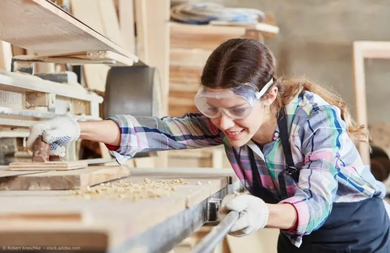 Warum eine Ausbildung im Bereich Maschinenbau in der Schweiz besonders zukunftssicher ist