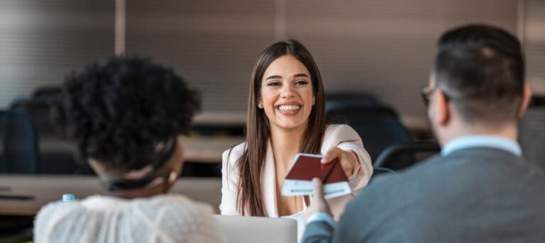 Warum ist die Schweiz ein beliebter Studienort für Masterprogramme in Business und Management?