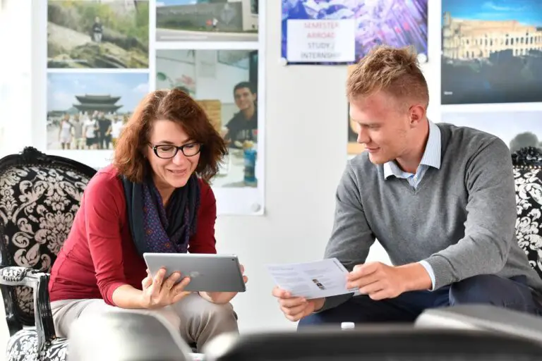 Wie man sich auf die Zulassung zu einer Schweizer Universität vorbereitet