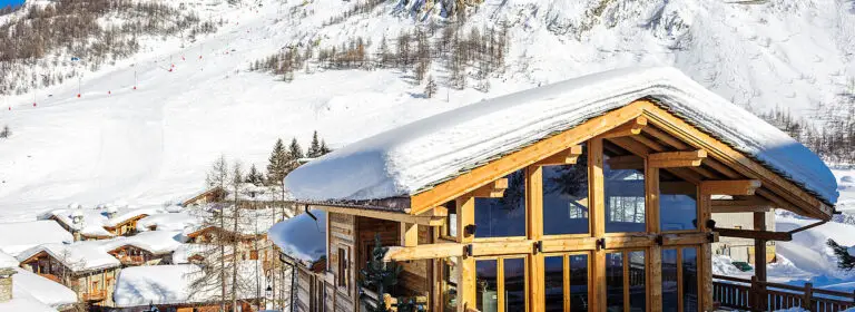 Immobilienkauf in den Alpen: Investitionsmöglichkeiten und Risiken
