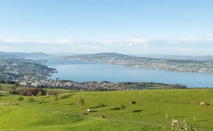 Was muss man wissen, wenn man in der Schweiz ein Einfamilienhaus kaufen möchte?