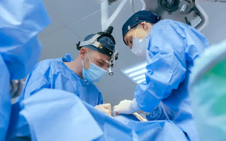 Was sind die besten Krankenhäuser in der Schweiz für Orthopädie und Chirurgie?