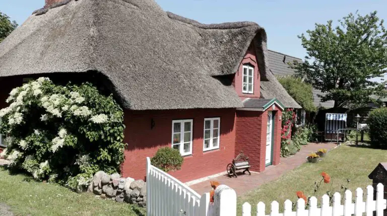 Was sind die besten Optionen für die Versicherung von Immobilien, die als Ferienwohnungen genutzt werden?