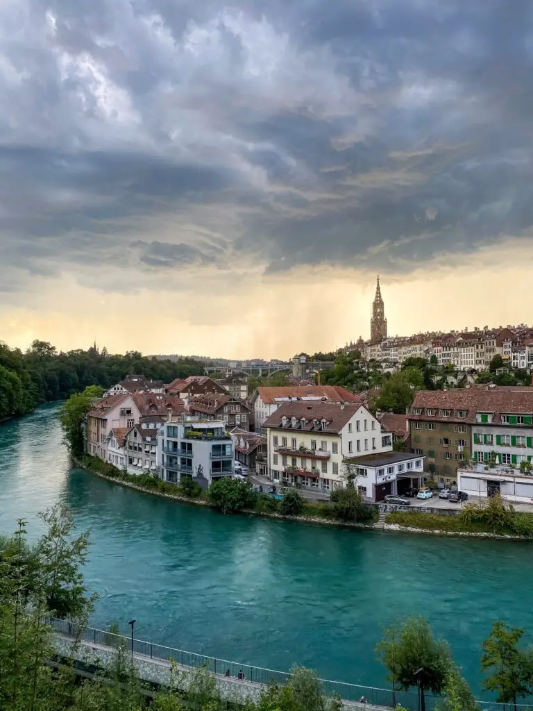 Welche steuerlichen Auswirkungen hat ein Umzug innerhalb der Schweiz?
