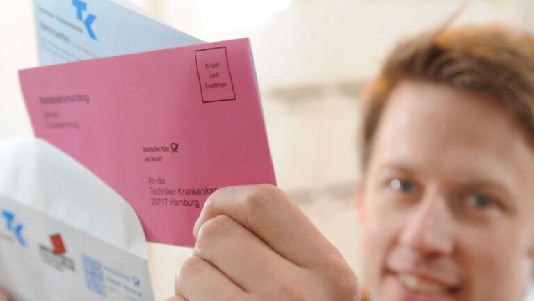 Wie erkennt man Krankenkassen mit versteckten Gebühren in den Prämien?