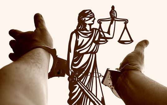 Wie funktioniert das Schweizer Arbeitsrecht bei der Regulierung von Fernarbeit?