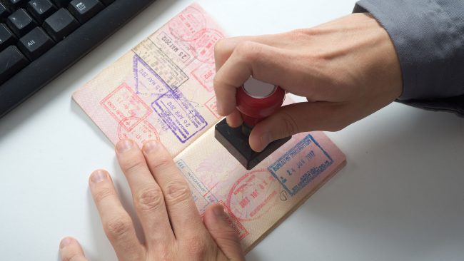 Wie funktioniert der Visumsantrag für den Aufenthalt als Anwalt im internationalen Recht in der Schweiz?