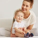 Bild zu Wie funktioniert die Gesundheitsvorsorge für frischgebackene Eltern in der Schweiz?